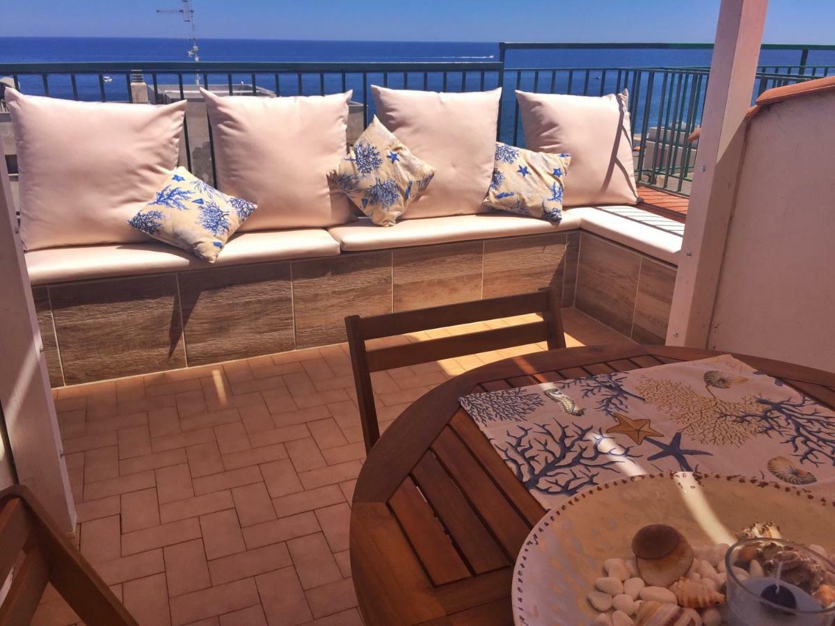 Suite Sul Mare Mascali Exterior photo